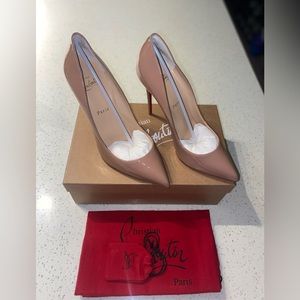 BRAND NEW Louboutins • NEVER WORN (+ BOX & DUSTER) NUDE PIGALLE FOLLIES 100
